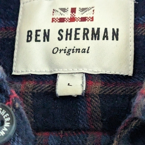 Ben Sherman lightweight flannel navy plaid button down shirt, size large - Picture 3 of 4